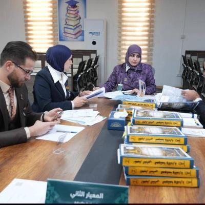 51953512137576321811